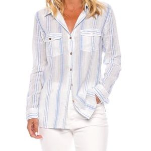 Small white and blue summer slimming Ruff Hewn summer button down